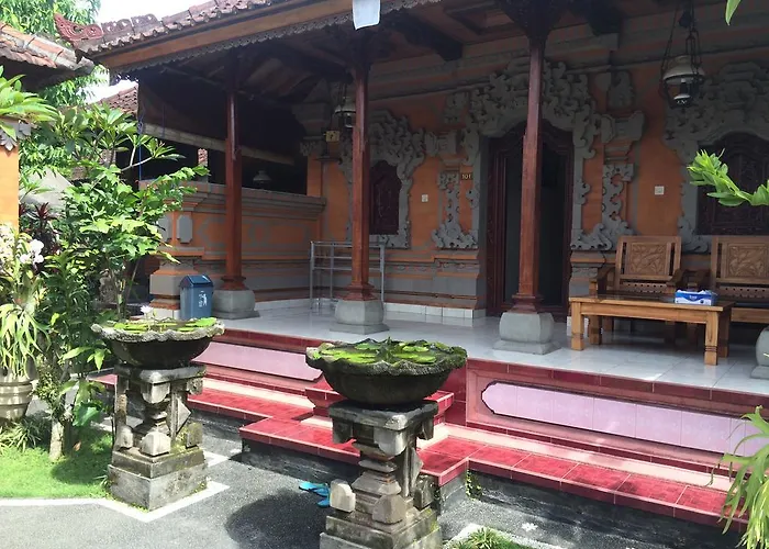 ホームステイ Arsa & ウブド